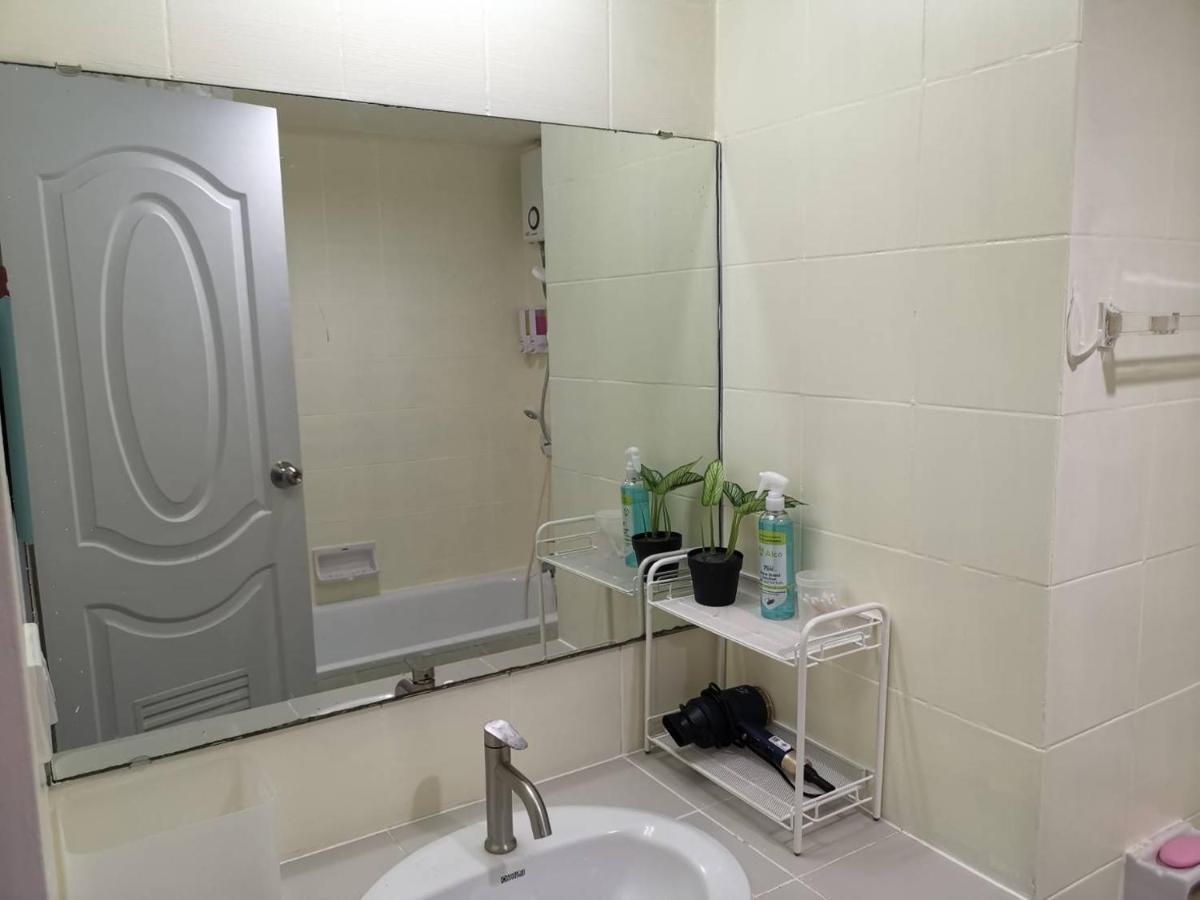Tower Resident In The Heart Of Bangkok Shopping Center Apartment Makkasan Exterior photo